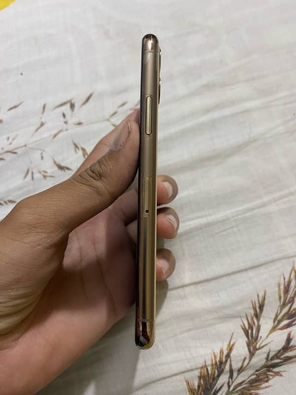 iPhone 11 Pro Factory Unlocked 1