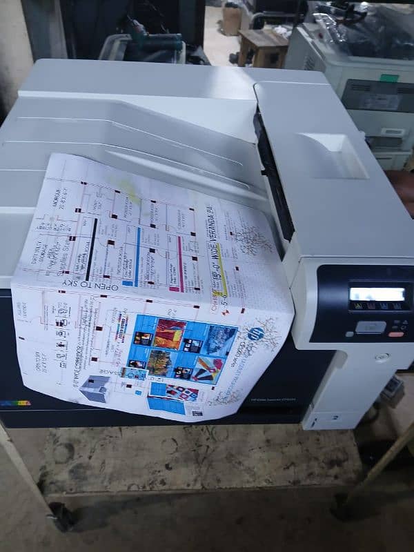 Hp colour laserjet printer 5225 1