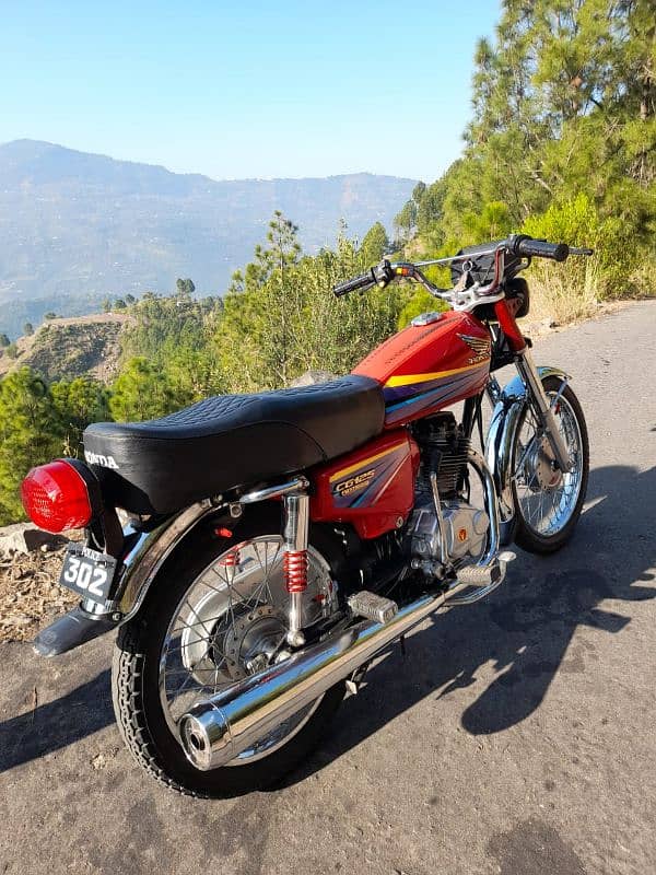 Honda 125 golden number [302] model 2012 for sale 2