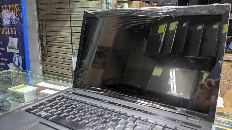 Dell laptop with Graphic card 4