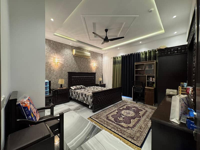 1 Kanal Modern Design Low Price Brand New Luxury Palace for Rent 5