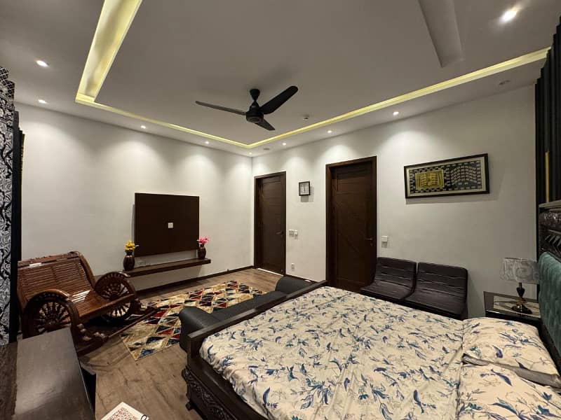 1 Kanal Modern Design Low Price Brand New Luxury Palace for Rent 13