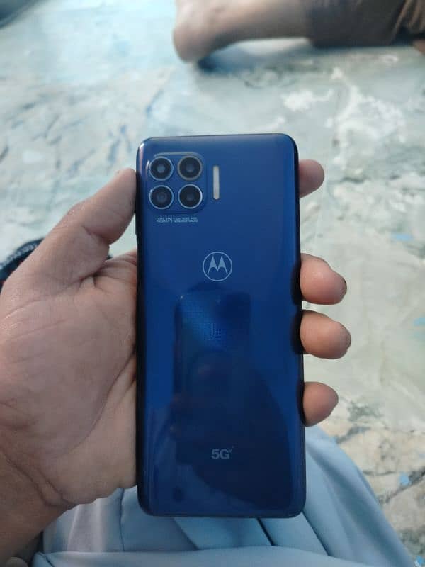 Motorola One 5G 1