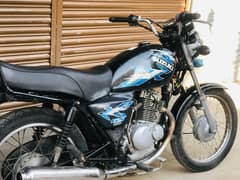 SUZUKI GS 150 MODEL 2015