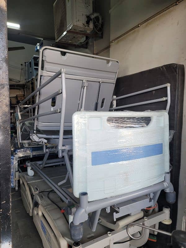 Hospital Beds/ Electric BED / ICU BED / Imorted Patient bed for sale 6