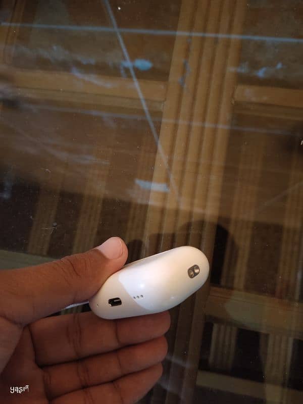 Apple Airpods pro 2nd generation with type-c( 100% Original) 5