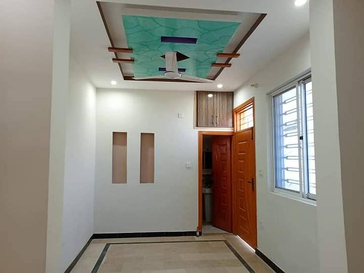 4400 Square Yards Other for rent in Model Town 0