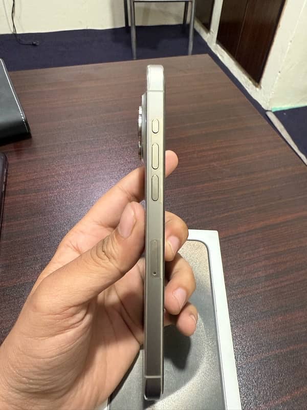 iphone 15 pro max pta approved (Natural titanium) 5