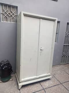 Iron safe lohay ki almari available