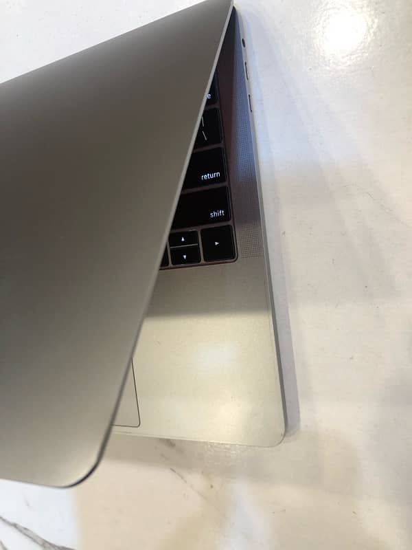 MacBook Pro 2017. . 13”/core i7 /Macbook for Big Ramzan Offer 3