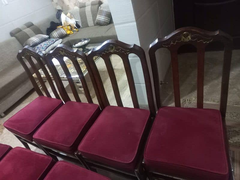 "Elegant Luxury Dining Chairs – 7/10 Condition | Best Deal!" 5