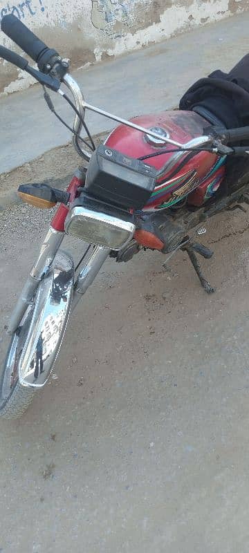 jilan bike 2018 sab cliyer h bilkul ok h 03462292032 no per rabta 0