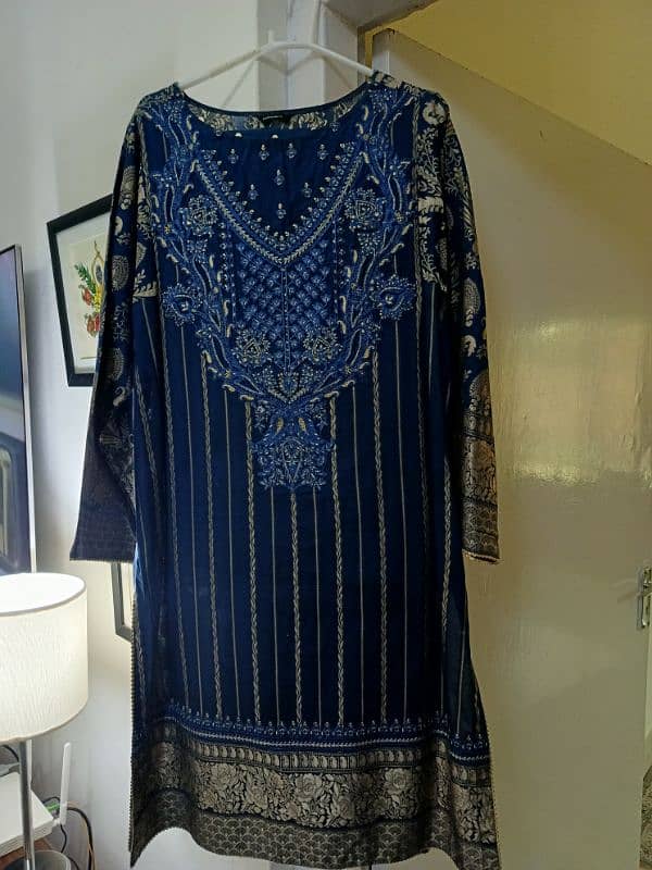 sapphire, ready to wear, medium size. 0