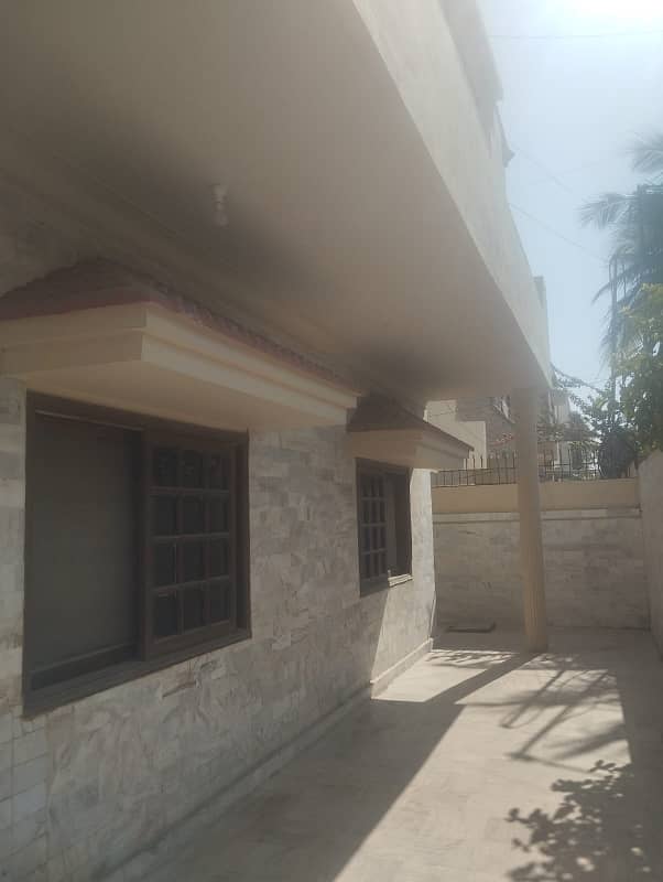 300 yard banglow Portion ground floor, 3 bed, 3 washroom, DD , available in ph 4 Rent 130k 03225996882 1