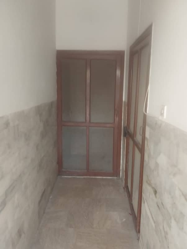 300 yard banglow Portion ground floor, 3 bed, 3 washroom, DD , available in ph 4 Rent 130k 03225996882 2