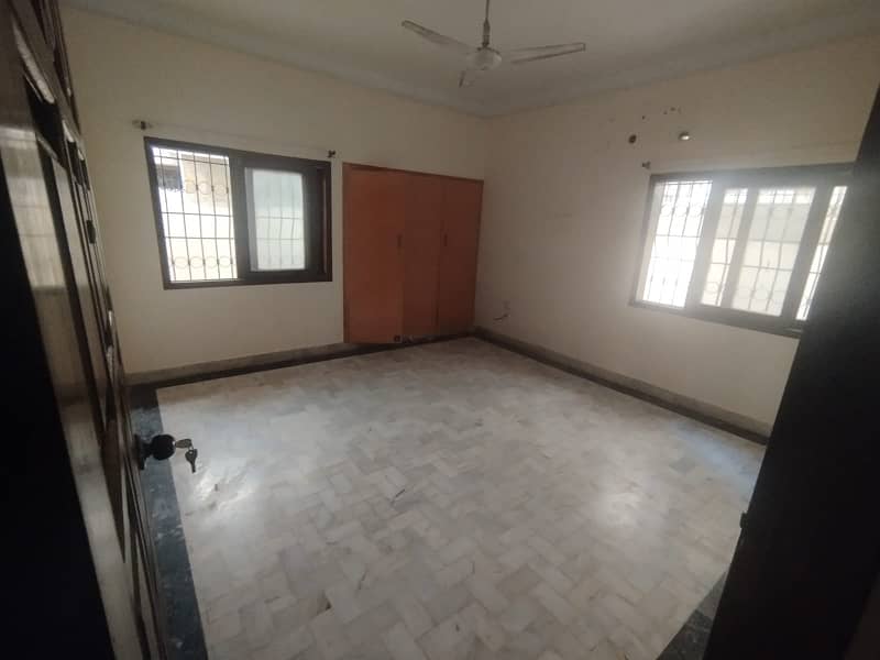 300 yard banglow Portion ground floor, 3 bed, 3 washroom, DD , available in ph 4 Rent 130k 03225996882 6