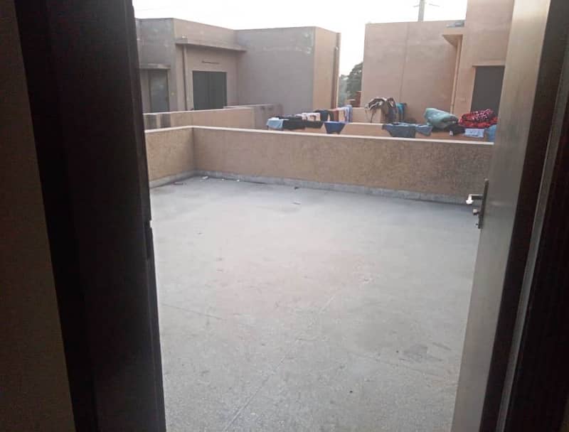 4 bed House For Rent In Askari 11 4