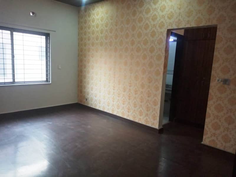 4 bed House For Rent In Askari 11 23