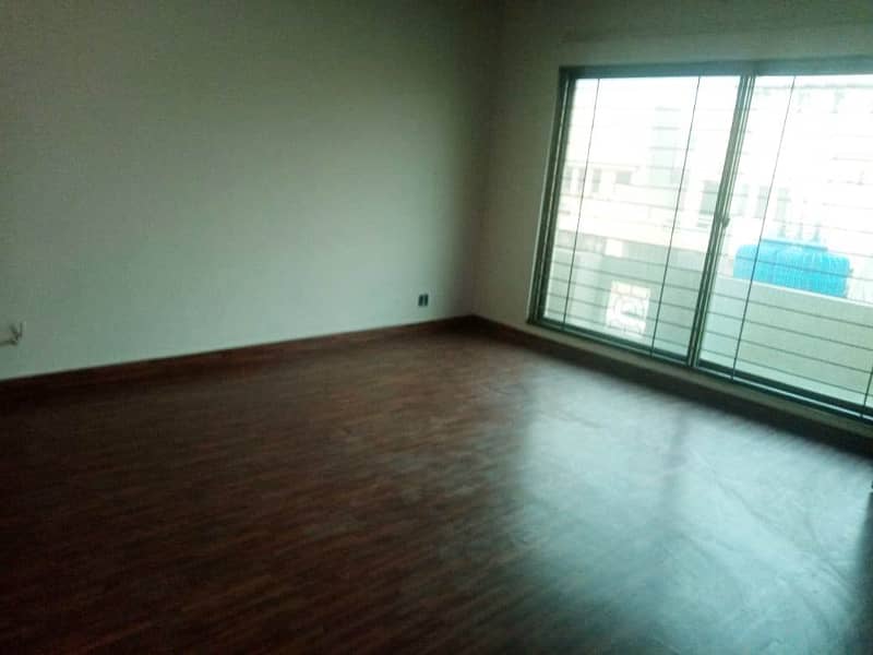 4 bed House For Rent In Askari 11 25