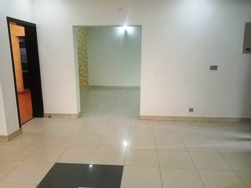 4 bed House For Rent In Askari 11 27