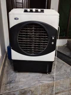 Super Asia Air Cooler with ICE box cubes 10/8 condition