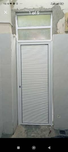 aluminium woshrom door