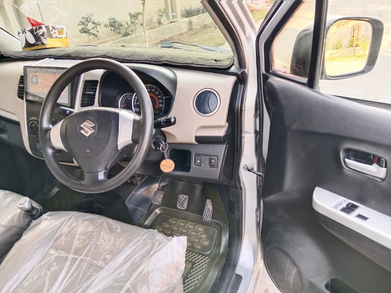 Suzuki Wagon R 2016 3