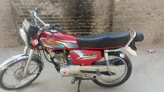 Honda CG 125 Model 2023. Exchange possible with Ybr