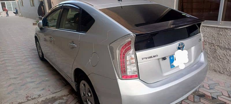 Toyota Prius 2012 4