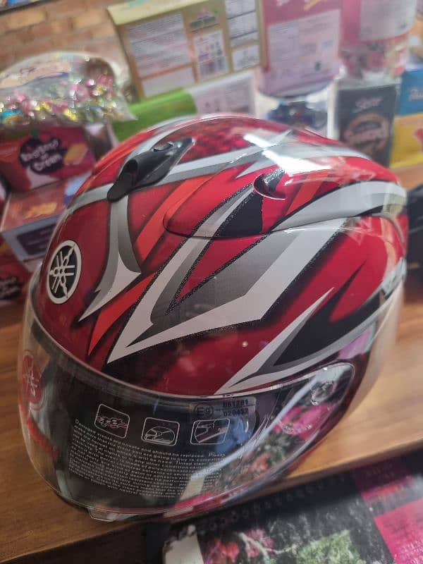 Helmet Yamaha brand 10/10 condition 6