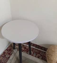 Lamps Table bHi Used hO skte or Sides bHi O3O1463OOO8