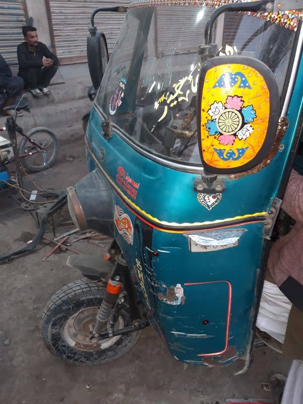 6 seater rickshaw 1