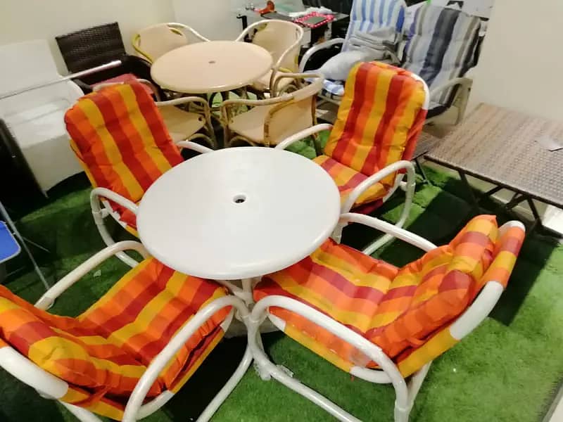 outdoor chairs / garden umbrella / 5