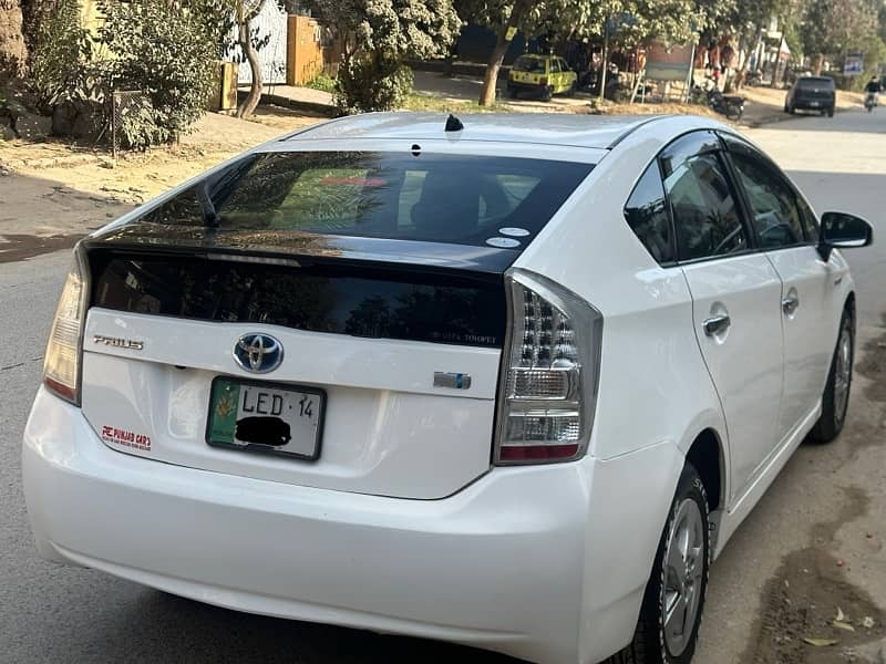 Toyota Prius 2010/14 S Cruise 4