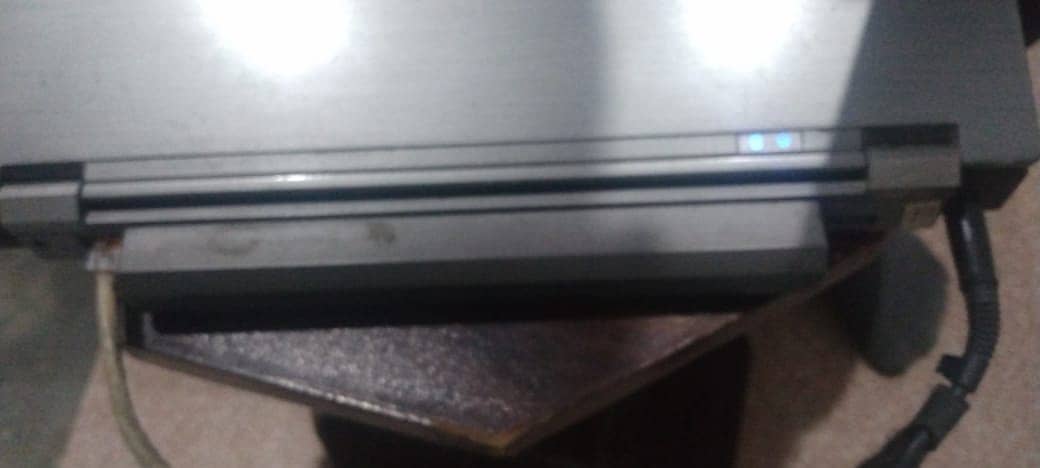 Dell lapto lattitude 3