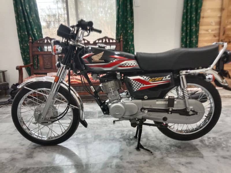 Honda CG 125 Showroom Condition 2