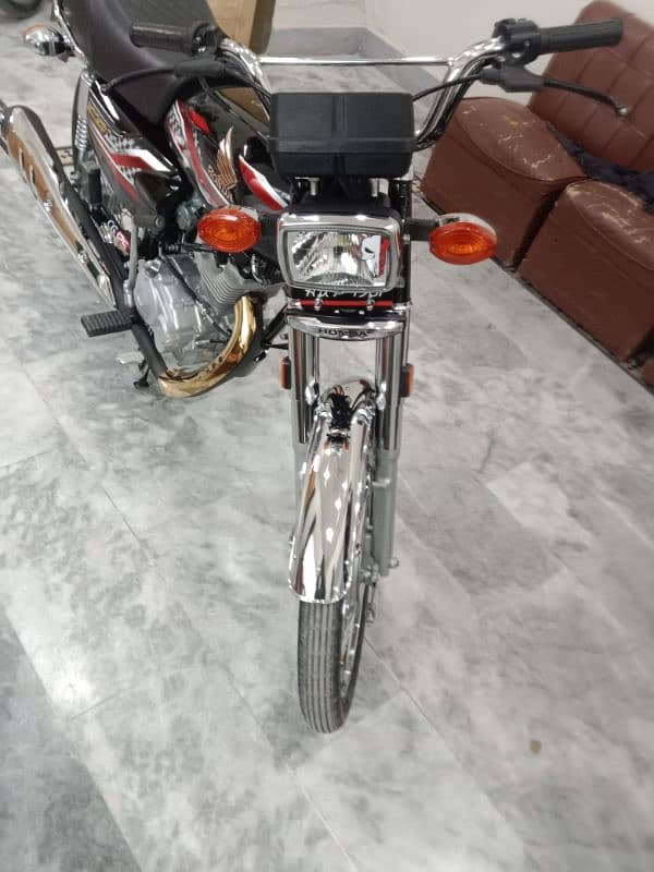 Honda CG 125 Showroom Condition 4