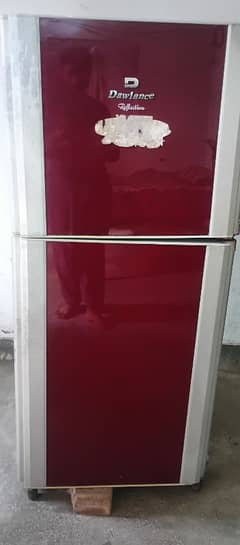 Dawlance Fridge all ok with qurantee only door hindges are damaged