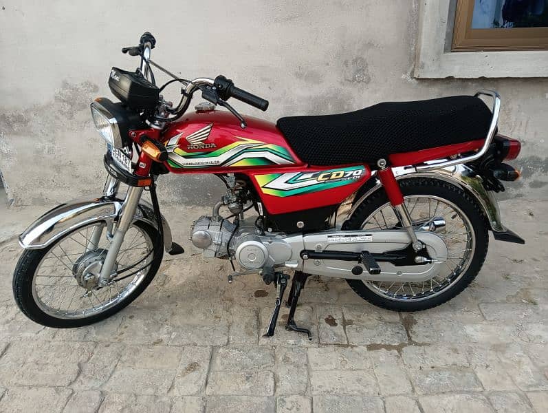 Honda 70 2023 modal Islamabad num 2