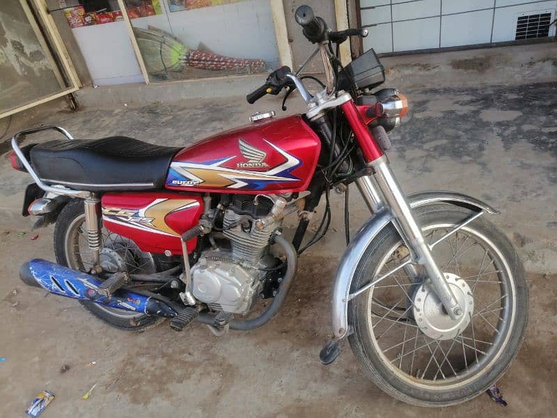 Honda 125 for sale red color 2