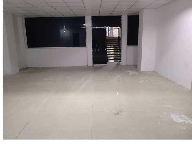 Area 700 Square Feet Office Available For Rent Real Pictures In Main Boulevard Road Gulberg 3 Lahore 5