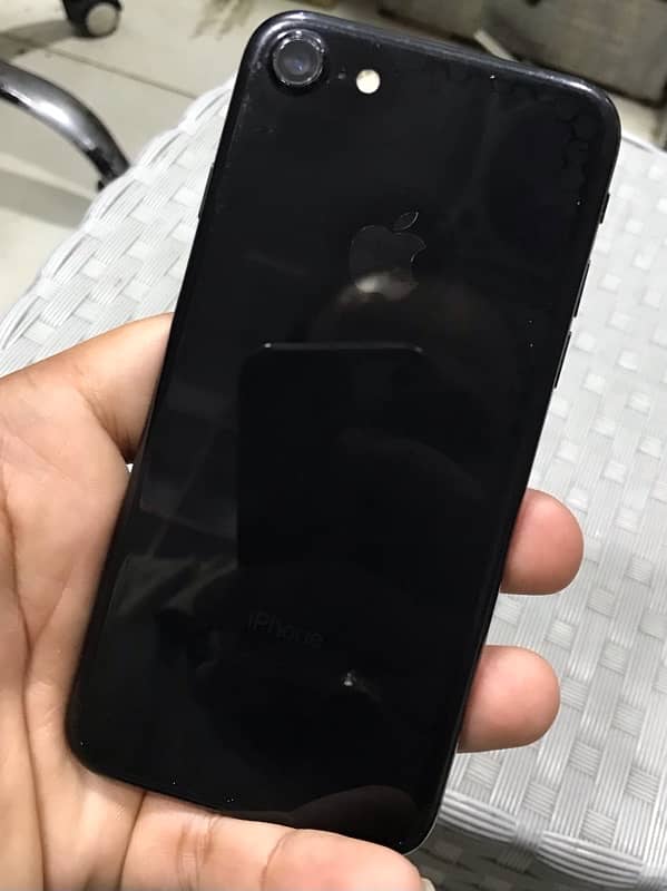 iPhone 7 (256 GB) Pta Approved 1