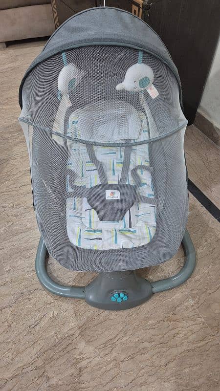 Mastela 3-in-1 Deluxe Multi-functional Bassinet 0