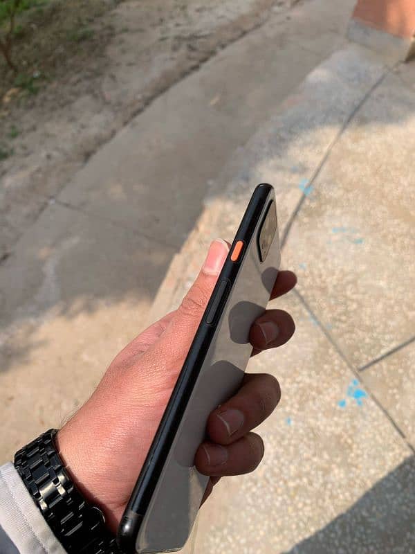 Google pixel 4xl lush condition 3