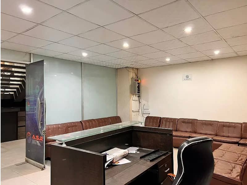 Area 1800 Square Feet Corporate Office Available For Rent On Reasonable Rent Gulberg 3 Lahore 11