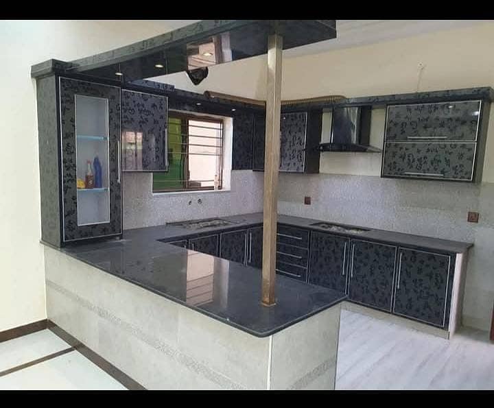 10 MARLA UPER PROTION AVAILABLE FOR RENT IN BAHRIA TOWN PHASE 8 SECTOR C 1