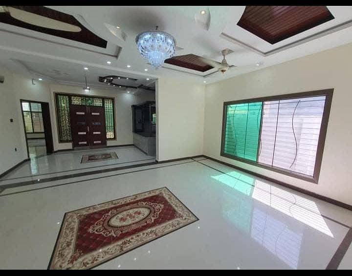 10 MARLA UPER PROTION AVAILABLE FOR RENT IN BAHRIA TOWN PHASE 8 SECTOR C 3