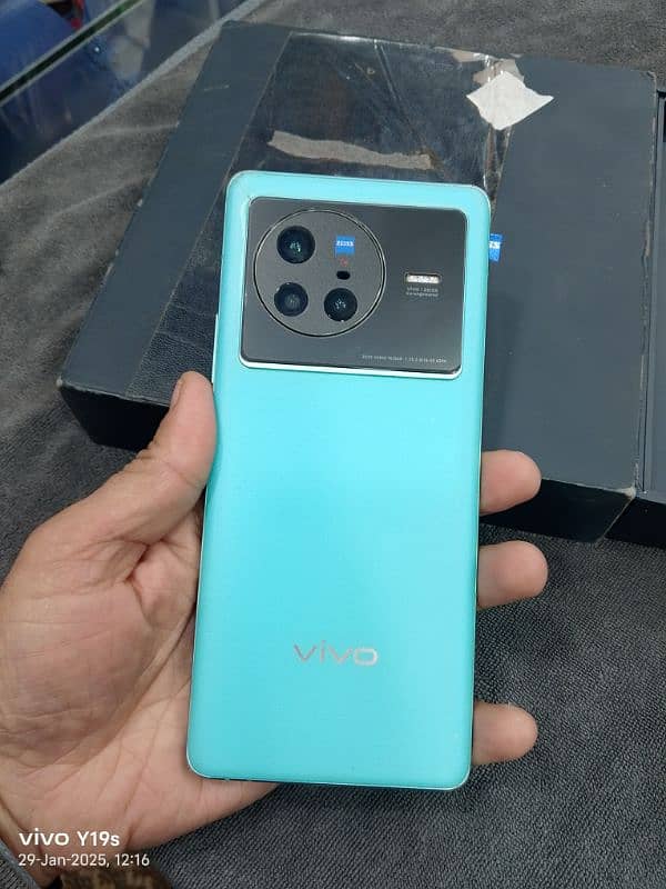 vivo x80 pta oky 12 256 gb mamuli damig back 1 corner 0