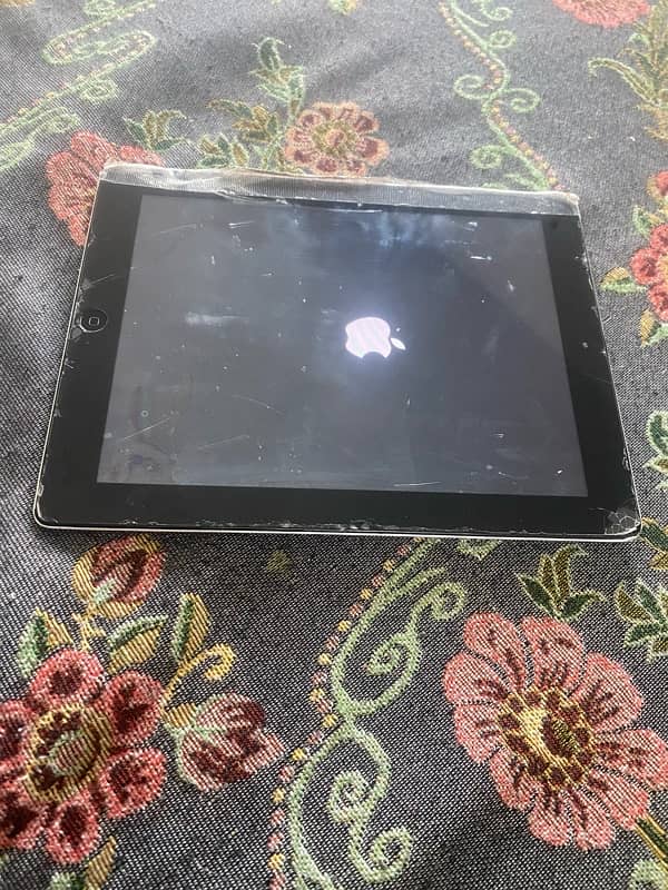 SamsunG tab apple tablet and speaker 12