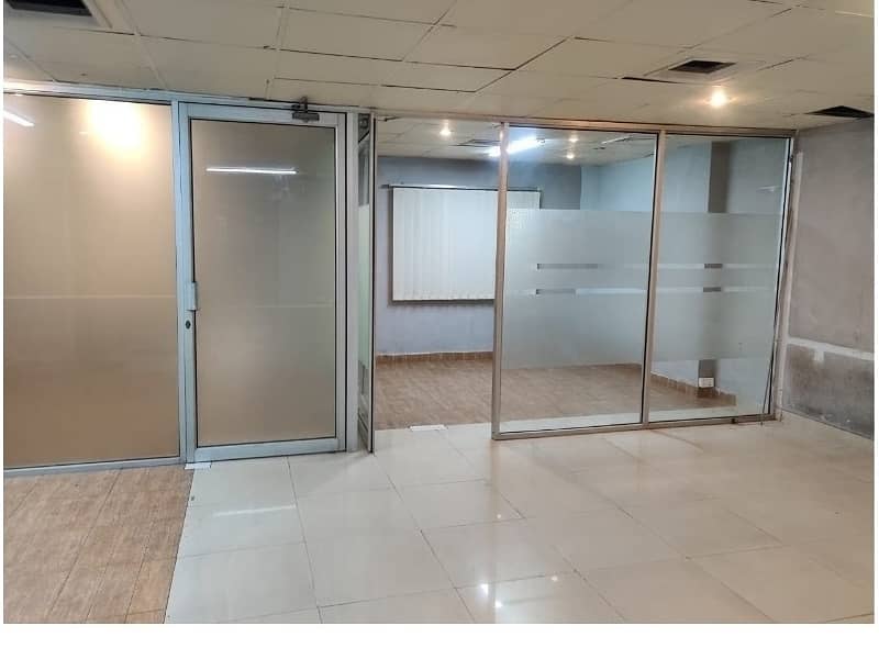 Area 825 Square Feet Office Available For Sale Real Pictures In Main Boulevard Road Gulberg 3 Lahore 3